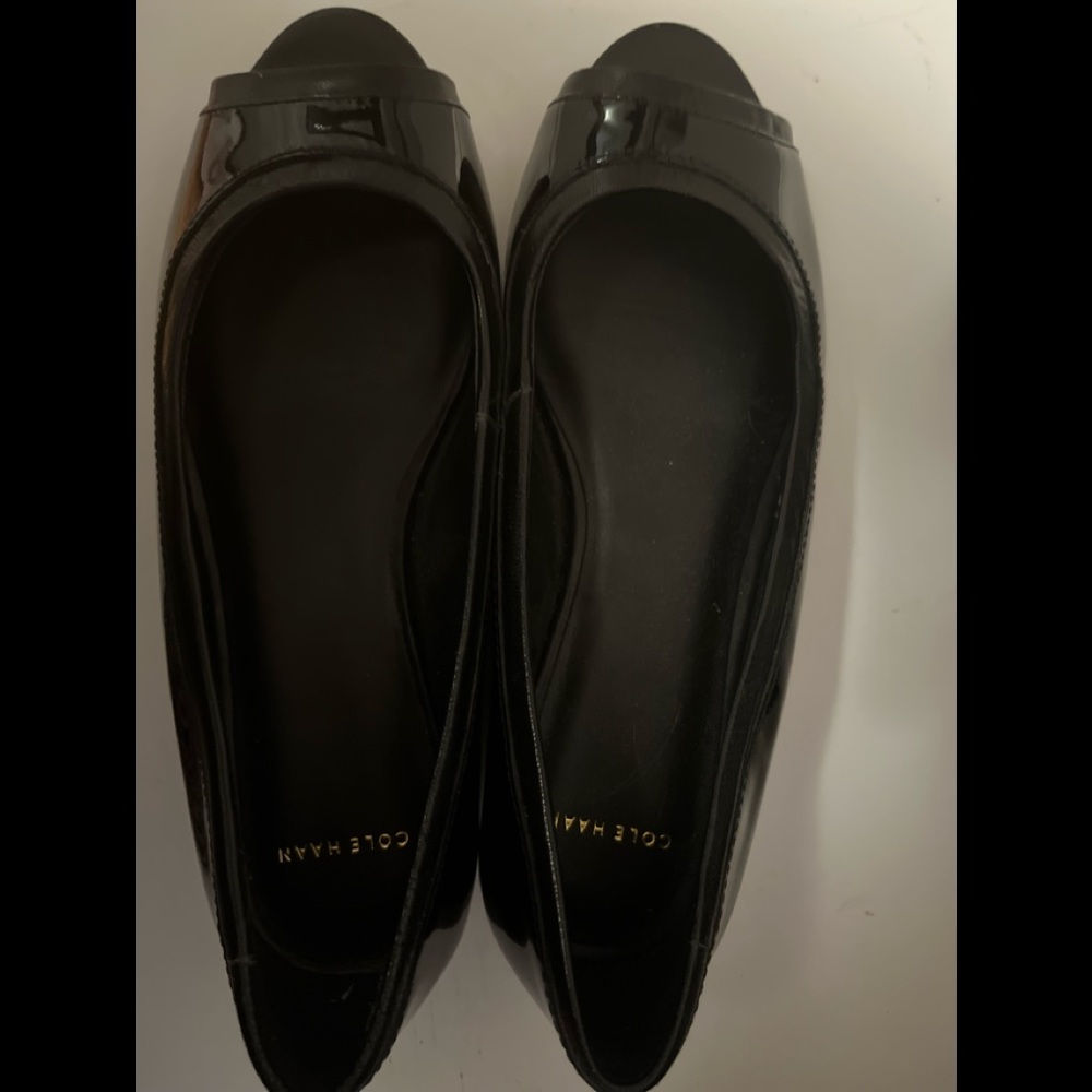 Cole Haan patent peep toe flats womens 6